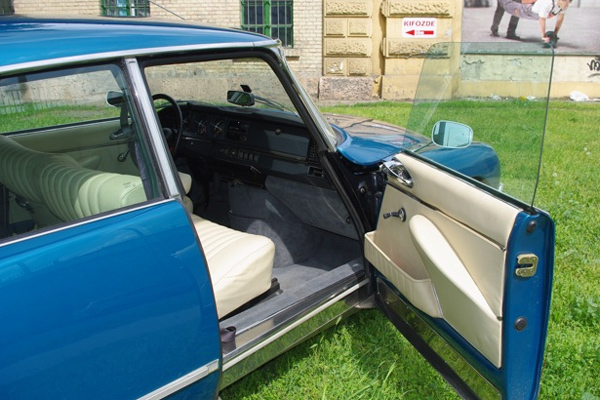 1972 DS23 Pallas EFI 11